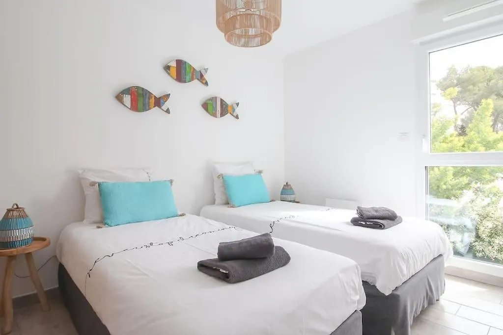 アパート Appartment Alizee, Airco, Pool And Near Beach ラ・クロワ・ヴァルメ